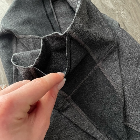 Lululemon 7/8 Leggings - Picture 3 of 4